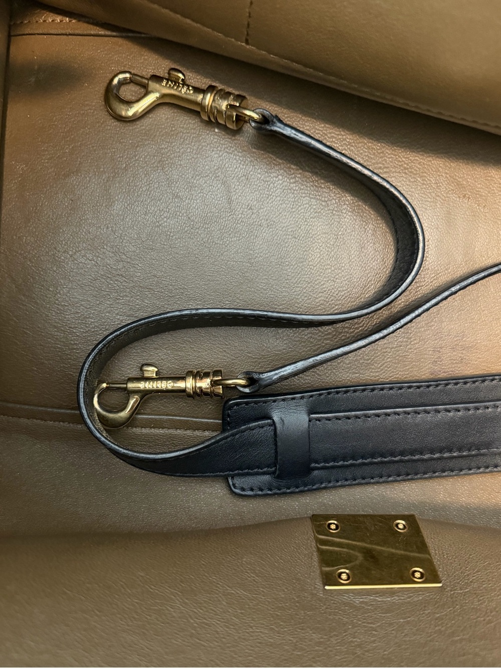 CELINE Leather Trapeze Medium Vintage - Picture 13 of 15